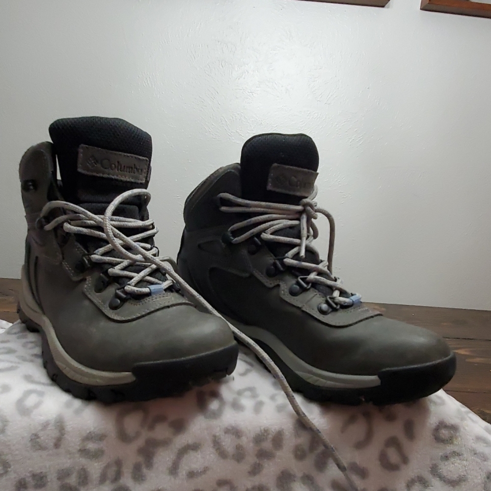 Women's Newton Ridge Plus Waterproof Hiking Boot